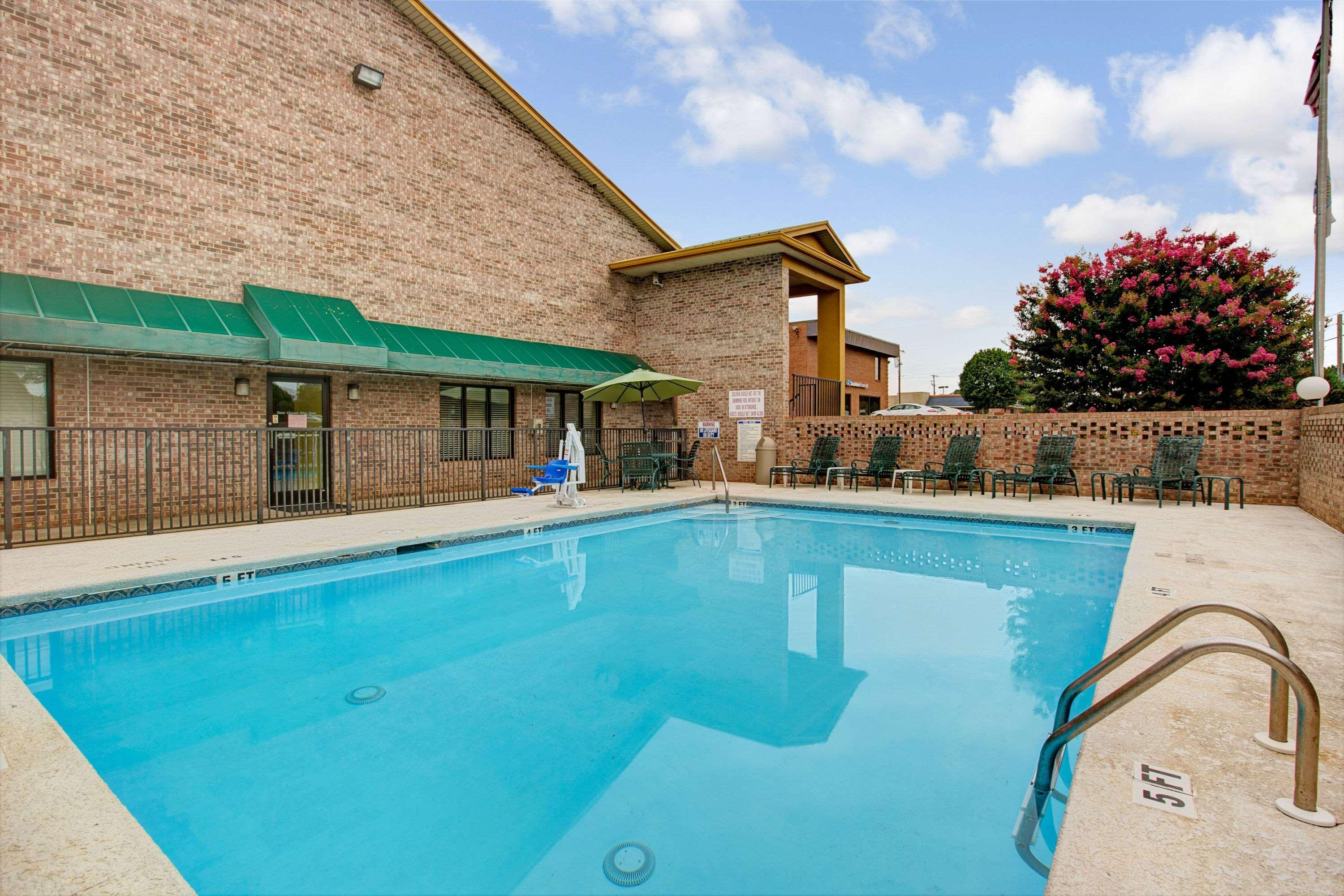 Days Inn Conover/Hickory Exterior foto